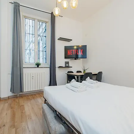Palazzi - Silenzioso In Porta Venezia Appartement